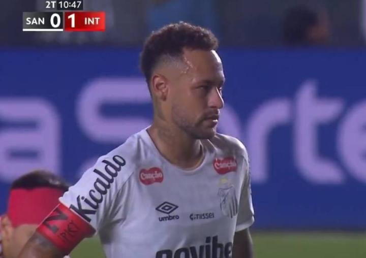  内马尔巴甲连场建功，安切洛蒂的选择备受关注。 体育新闻