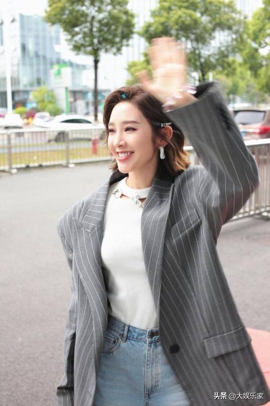  综艺深度观察：乘风2026全开麦直播生存指南与人气选手解析 娱乐新闻