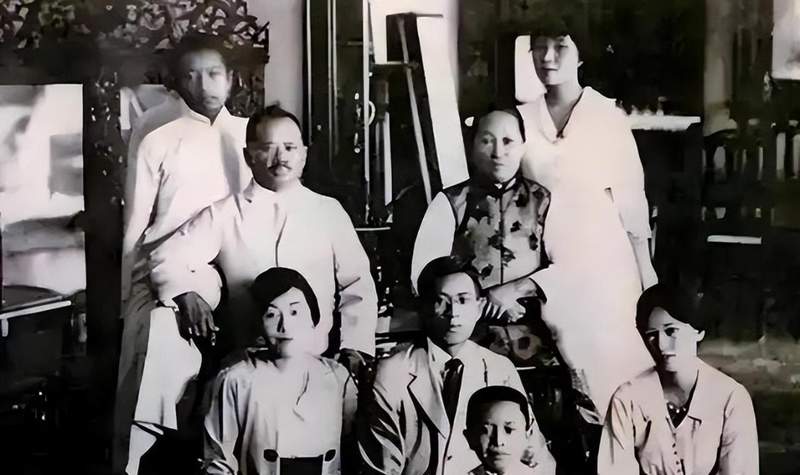  千亿级财富缩影：揭示家族兴盛的非物质传承规律 文化旅游