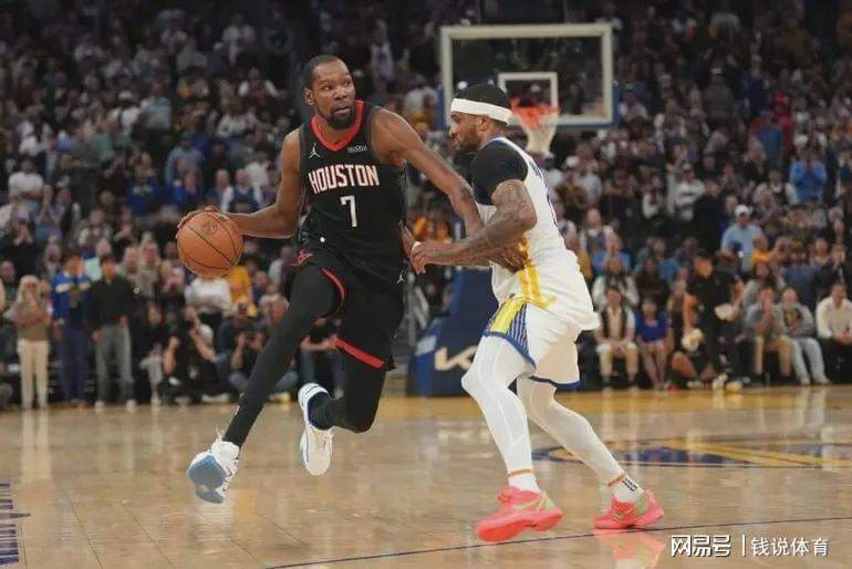  火箭6连胜技术拆解：戴维森转正背后的阵容逻辑与季后赛变量 体育新闻