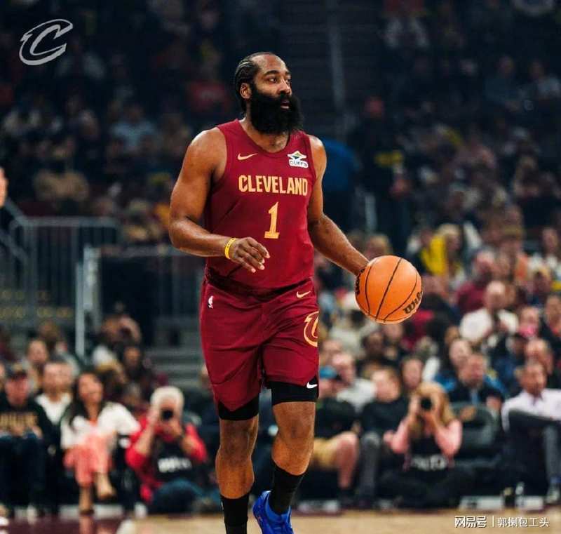  【战术拆解】骑士逆转背后的胜负手：詹姆斯·哈登的控场艺术 体育新闻