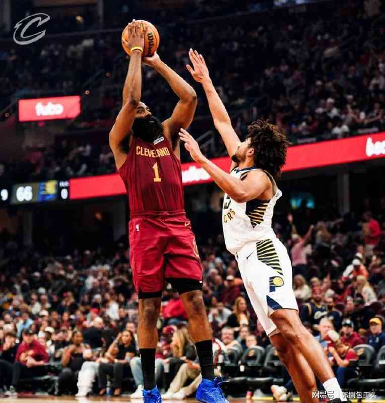  【战术拆解】骑士逆转背后的胜负手：詹姆斯·哈登的控场艺术 体育新闻