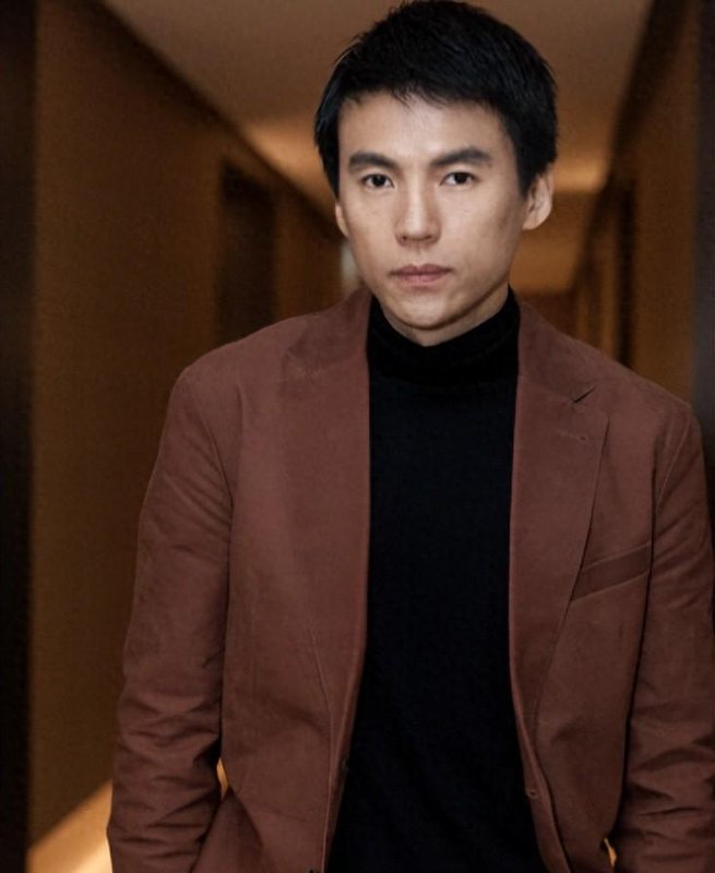  从宋宁峰事件复盘：明星公关危机的五大传播节点与舆论反转机制 娱乐新闻