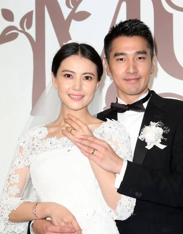  隐私保卫战：明星家庭的边界艺术与11年零绯闻的运营密码 娱乐新闻